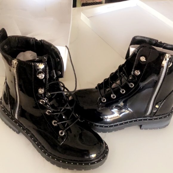 Black Shiny Lace up Boots - Picture 6 of 7